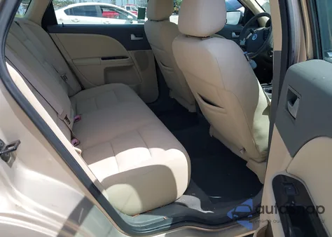 2008 Mercury Sable z USA, uszkodzony, nr VIN 1MEHM40W28G614035